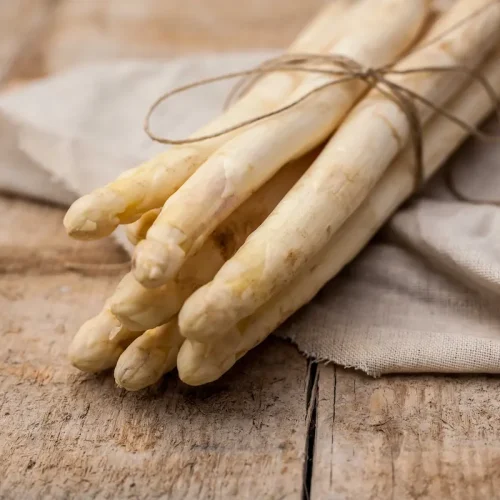 Botte d'asperges blanches
