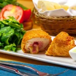 Assiette de cordon bleu de cabillaud