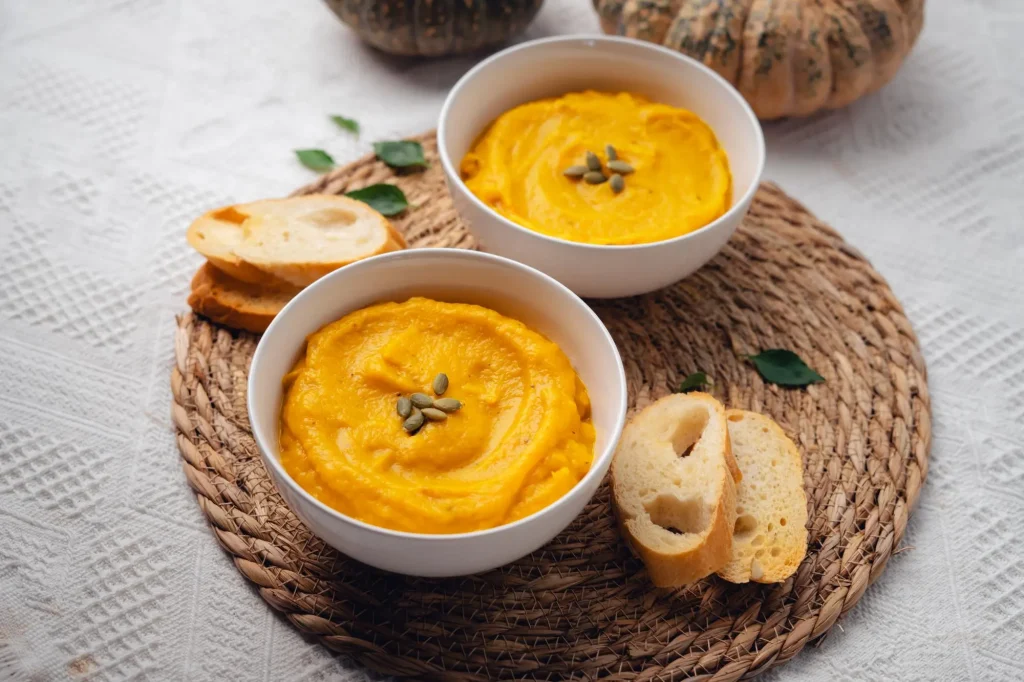 Bol de purée de butternut et pomme de terre