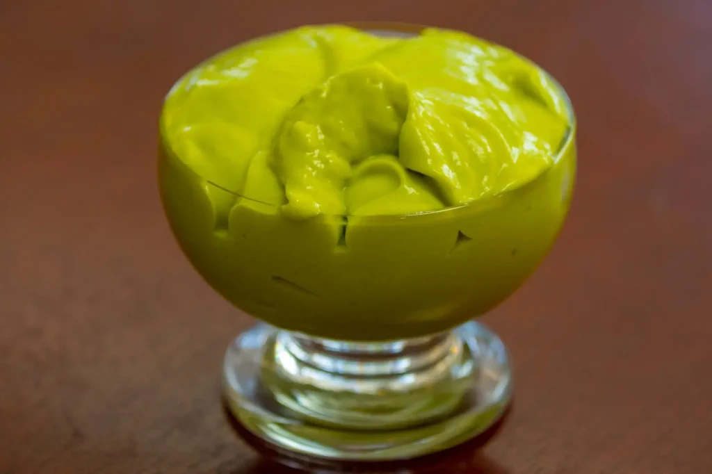 Ramequin de crème pistache