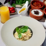 Assiette de risotto au parmesan