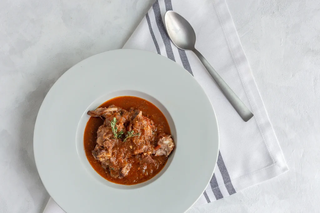 Assiette de satay de boeuf
