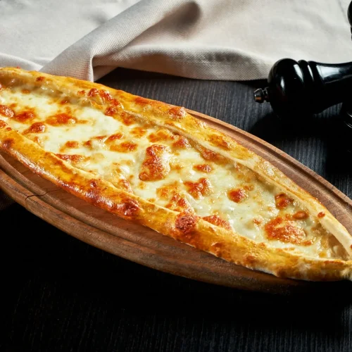 Assiette de pide mozzarella