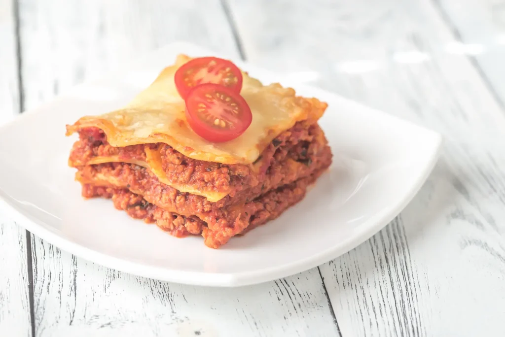 Part de lasagnes bolognaises