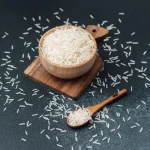 Bol de riz basmati nécessaire à cette préparation