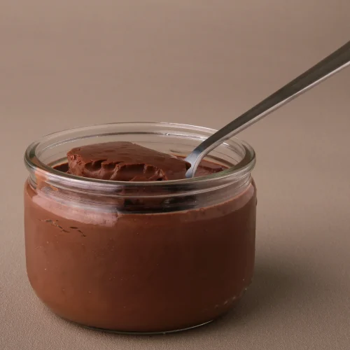 Ramequin de crème chocolat au lait d’amande